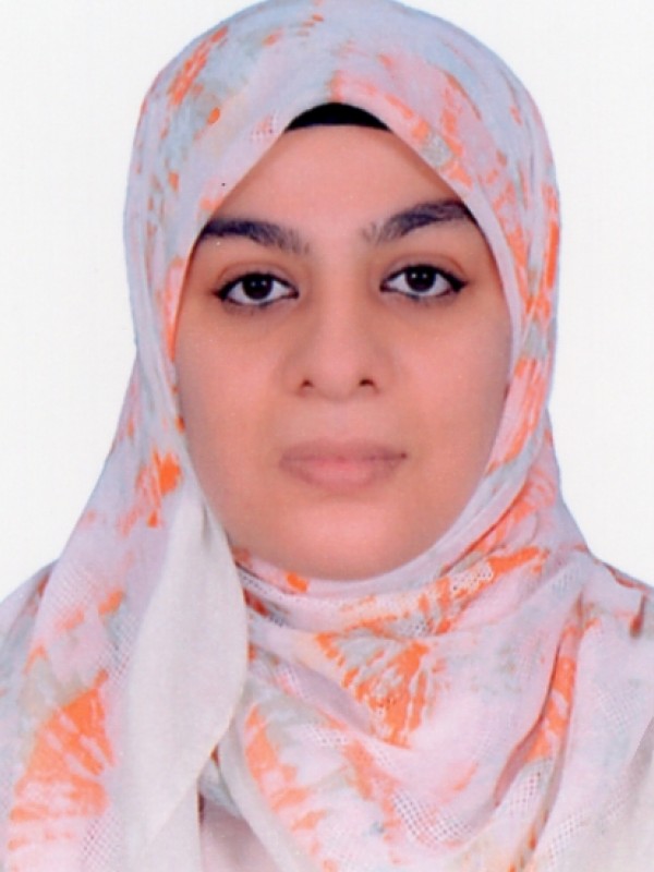 نجاة علي أحمد الكامل