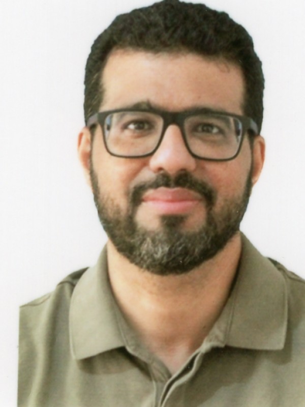 اشرف محمد الطاهر الغول 